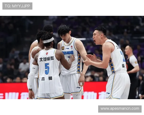 埃斯特拉尔与塔亚文的精彩对决分析与赛前预测